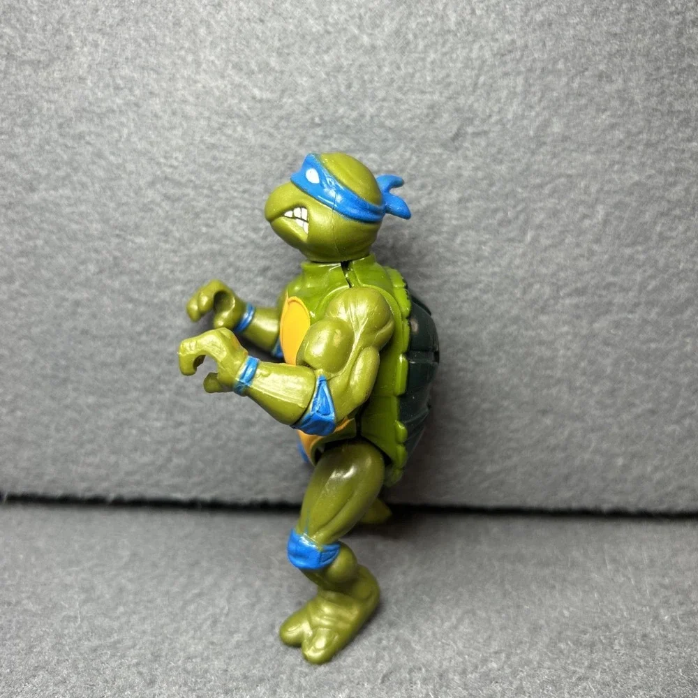 Vintage 1988 Leonardo TMNT Action Figure Playmates Teenage Mutant Ninja‎ Turtles